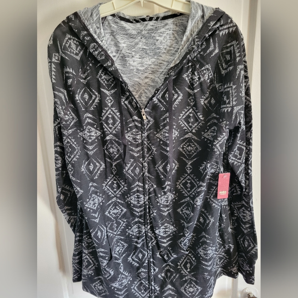 BRAND NEW w/ tags No Boundaries hooded Zip up Aztec Juniors XXL
